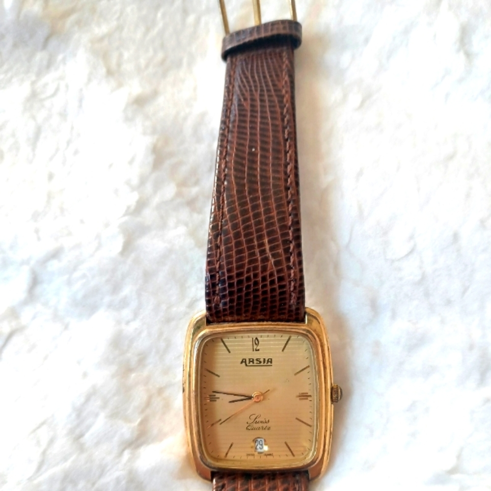 Arsia Swiss quartz Watch vintage timepiece  brown leather band gold tone
